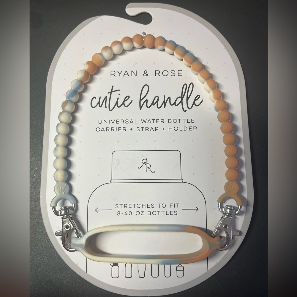 Cutie Handle to hold your water bottles